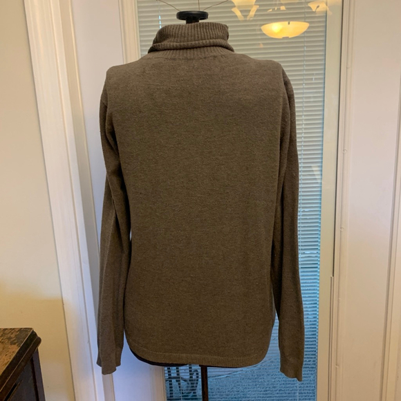 Women's Unbranded Gray Turtleneck Sweater M - Picture 2 of 7